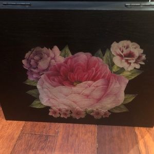 Cottage core style silverware box